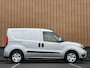 Fiat Doblò 1.3 MJ L1 | Marge! | Trekhaak | Navigatie | Airconditioning | Cruise Control | Bluetooth | DAB | Multifunctioneel Stuurwiel | Elektrische Spiegels | Elektrische Ramen |