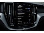 Volvo XC60 2.0 T8 Plug-in hybrid AWD Ultimate Dark | SOH 100% | Panoramadak | Harman/Kardon | Apple Carplay/Android Auto | HUD | Cruise control adaptief | Stoelverwarming V+A |