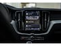 Volvo XC60 2.0 T8 Plug-in hybrid AWD Ultimate Dark | SOH 100% | Panoramadak | Harman/Kardon | Apple Carplay/Android Auto | HUD | Cruise control adaptief | Stoelverwarming V+A |