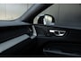 Volvo XC60 2.0 T8 Plug-in hybrid AWD Ultimate Dark | SOH 100% | Panoramadak | Harman/Kardon | Apple Carplay/Android Auto | HUD | Cruise control adaptief | Stoelverwarming V+A |