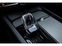 Volvo XC60 2.0 T8 Plug-in hybrid AWD Ultimate Dark | SOH 100% | Panoramadak | Harman/Kardon | Apple Carplay/Android Auto | HUD | Cruise control adaptief | Stoelverwarming V+A |