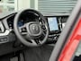 Volvo XC60 2.0 T8 Plug-in hybrid AWD Ultimate Dark | SOH 100% | Panoramadak | Harman/Kardon | Apple Carplay/Android Auto | HUD | Cruise control adaptief | Stoelverwarming V+A |
