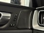 Volvo XC60 2.0 T8 Plug-in hybrid AWD Ultimate Dark | SOH 100% | Panoramadak | Harman/Kardon | Apple Carplay/Android Auto | HUD | Cruise control adaptief | Stoelverwarming V+A |