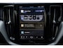 Volvo XC60 2.0 T8 Plug-in hybrid AWD Ultimate Dark | SOH 100% | Panoramadak | Harman/Kardon | Apple Carplay/Android Auto | HUD | Cruise control adaptief | Stoelverwarming V+A |