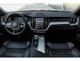Volvo XC60 2.0 T8 Plug-in hybrid AWD Ultimate Dark | SOH 100% | Panoramadak | Harman/Kardon | Apple Carplay/Android Auto | HUD | Cruise control adaptief | Stoelverwarming V+A |