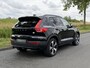 Volvo XC40 Recharge Twin Plus 78 kWh | SOH 94,2% | Warmtepomp | Navigatie | Stoelverwarming | Dodehoekdetectie | Apple Carplay/Android Auto | Achteruitrijcamera | Half stof-leder |