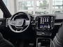 Volvo XC40 Recharge Twin Plus 78 kWh | SOH 94,2% | Warmtepomp | Navigatie | Stoelverwarming | Dodehoekdetectie | Apple Carplay/Android Auto | Achteruitrijcamera | Half stof-leder |