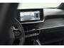 Peugeot 2008 PureTech 130 EAT8 Allure | Allseason banden | 360 Camera | Dodehoekdetectie | Apple Carplay | Stoelverwarming