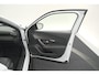 Peugeot 2008 PureTech 130 EAT8 Allure | Allseason banden | 360 Camera | Dodehoekdetectie | Apple Carplay | Stoelverwarming