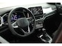 Volkswagen T-Roc 1.5 TSI 150pk DSG R-Line Edition Trekhaak Camera Navigatie Stoelverwarming LED Massage