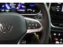 Volkswagen T-Roc 1.5 TSI 150pk DSG R-Line Edition Trekhaak Camera Navigatie Stoelverwarming LED Massage