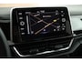 Volkswagen T-Roc 1.5 TSI 150pk DSG R-Line Edition Trekhaak Camera Navigatie Stoelverwarming LED Massage