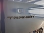 Ford Transit Custom 320 | 2.0 TDCI | L2 H1 | TREND | PARKEERCAMERA | APPLE CARPLAY | ANDROID AUTO | 3-ZITS | CLIMATE CONTROL | VOORRUITVERWARMING | CRUISE CONTROL | METALLIC LAK CHROME BLUE