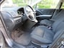 Toyota Verso 1.8 VVT-i Terra 7p. Automaat Ecc Pdc Lm Velgen***Apk t/m 13-5-2027***