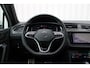 Volkswagen Tiguan 1.4 TSI eHybrid R-Line Business | Incl. 12 maanden garantie | Adaptieve cruise control | Apple carplay/Android auto | Uitklapbare trekhaak | 360° camera | Stoel verwarming voor + achter | Memory seats | Stuurverwarming |