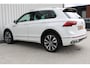 Volkswagen Tiguan 1.4 TSI eHybrid R-Line Business | Incl. 12 maanden garantie | Adaptieve cruise control | Apple carplay/Android auto | Uitklapbare trekhaak | 360° camera | Stoel verwarming voor + achter | Memory seats | Stuurverwarming |