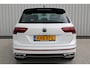 Volkswagen Tiguan 1.4 TSI eHybrid R-Line Business | Incl. 12 maanden garantie | Adaptieve cruise control | Apple carplay/Android auto | Uitklapbare trekhaak | 360° camera | Stoel verwarming voor + achter | Memory seats | Stuurverwarming |