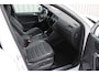 Volkswagen Tiguan 1.4 TSI eHybrid R-Line Business | Incl. 12 maanden garantie | Adaptieve cruise control | Apple carplay/Android auto | Uitklapbare trekhaak | 360° camera | Stoel verwarming voor + achter | Memory seats | Stuurverwarming |