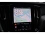 Volvo V60 Cross Country B5 AWD Ultimate | Stoelverwarming | Trekhaak | Panoramadak | Leder | Pilot Assist | BLIS | Full Options