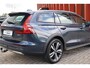 Volvo V60 Cross Country B5 AWD Ultimate | Stoelverwarming | Trekhaak | Panoramadak | Leder | Pilot Assist | BLIS | Full Options