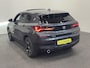 BMW X2 xDrive25e High Executive Sportline Panoramadak Groot Navi carplay/android Sportstoelen stoelverwarming parkeersensoren Voor+Achter Donkere hemel