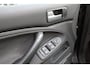 Ford C-Max 1.8-16V Limited | Trekhaak | Parkeersensoren | Navigatie
