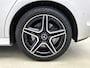 Mercedes-Benz B-klasse 250 e AMG Plug-In Hybride | AMG Styling | Night Pakket | Panorama Schuif-Kanteldak | Distronic | Inclusief 24 maanden Mercedes-Benz Certified garantie voor Europa.