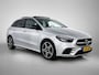 Mercedes-Benz B-klasse 250 e AMG Plug-In Hybride | AMG Styling | Night Pakket | Panorama Schuif-Kanteldak | Distronic | Inclusief 24 maanden Mercedes-Benz Certified garantie voor Europa.