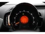 Toyota Aygo 1.0 VVT-i x-joy | Elektrisch vouwdak | Apple Carplay / Android Auto | Clima | Camera | 15 inch | Bluetooth | Privacy glas