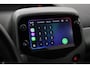 Toyota Aygo 1.0 VVT-i x-joy | Elektrisch vouwdak | Apple Carplay / Android Auto | Clima | Camera | 15 inch | Bluetooth | Privacy glas