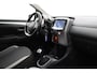Toyota Aygo 1.0 VVT-i x-joy | Elektrisch vouwdak | Apple Carplay / Android Auto | Clima | Camera | 15 inch | Bluetooth | Privacy glas