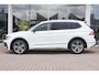 Volkswagen Tiguan Allspace 2.0 TDI 150pk DSG Highline Business R-line 7p. | Panoramadak | Trekhaak | Navigatie | PDC | Stoelverwarming