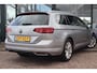 Volkswagen Passat Variant 1.4 TSI PHEV GTE Business | Achteruitrijcamera | Cruise control adaptief | Lichtmetalen velgen multi-spaaks 17"