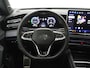 Volkswagen Tiguan 1.5 eHybrid R-Line Edition | Panoramadak | Leder | Trekhaak | Harman/Kardon | HUD | Massage | 360 | Sfeerlicht | Carplay
