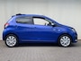 Peugeot 108 1.0 e-VTi Allure TOP! Airco | AppleCarplay/ Android Auto | All-season Banden | Camera | Chroom | Elektrisch Vouwdak | Stoelverwarming |