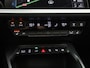 Audi A3 Sportback 45 TFSI e S edition Competition l Adaptive cruise control l Climate control l Dodehoekdetectie l Navigatie l Elektr. instel. bestuurd.stoel l SONOS Premium met 3D-geluid l Stoelverwarming l Achteruitrijcamera l Trekhaak l Optiekpakket zwart plus