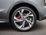 Audi A3 Sportback 45 TFSI e S edition Competition l Adaptive cruise control l Climate control l Dodehoekdetectie l Navigatie l Elektr. instel. bestuurd.stoel l SONOS Premium met 3D-geluid l Stoelverwarming l Achteruitrijcamera l Trekhaak l Optiekpakket zwart plus