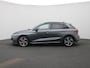 Audi A3 Sportback 45 TFSI e S edition Competition l Adaptive cruise control l Climate control l Dodehoekdetectie l Navigatie l Elektr. instel. bestuurd.stoel l SONOS Premium met 3D-geluid l Stoelverwarming l Achteruitrijcamera l Trekhaak l Optiekpakket zwart plus