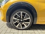 Peugeot e-208 EV GT 50 kWh | 7800 KM | Stoelverwarming | Adaptive Cruise | Dodehoeksensoren | LM Winterset