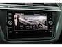 Volkswagen Tiguan 1.5 TSI 150pk DSG Highline Business R | Trekhaak | Apple CarPlay & Android Auto| Elek. Achterklep