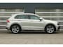 Volkswagen Tiguan 1.5 TSI 150pk DSG Highline Business R | Trekhaak | Apple CarPlay & Android Auto| Elek. Achterklep