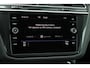 Volkswagen Tiguan 1.5 TSI 150pk DSG Highline Business R | Trekhaak | Apple CarPlay & Android Auto| Elek. Achterklep