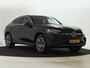 Mercedes-Benz GLC Coupe 300 e 4Matic AMG Plug-In Hybride | Trekhaak | Sfeerverlichting | Car Play | Parkeerpakket met Camera | Stuur en Stoelverwarming | Inclusief 24 maanden Mercedes-Benz Certified garantie voor Europa.