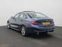 BMW 3-Serie 318i Business Edition | Automaat | Schuifdak | Trekhaak | Leder | DAB | Virtual cockpit | Apple carplay | Navigatie | Stuur verwarming | Climate Control | Parkeersensoren | Lichtmetalen Velgen |
