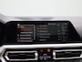 BMW 3-Serie 318i Business Edition | Automaat | Schuifdak | Trekhaak | Leder | DAB | Virtual cockpit | Apple carplay | Navigatie | Stuur verwarming | Climate Control | Parkeersensoren | Lichtmetalen Velgen |