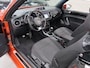 Volkswagen Beetle Cabriolet 1.2 TSI Sound Navigatie Stoelverwarming Cruise control Dealeronderhouden App connect Extra klokjes 18 inch Twister velgen Habanero Orange metallic Zeer nette staat