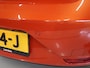 Volkswagen Beetle Cabriolet 1.2 TSI Sound Navigatie Stoelverwarming Cruise control Dealeronderhouden App connect Extra klokjes 18 inch Twister velgen Habanero Orange metallic Zeer nette staat