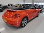 Volkswagen Beetle Cabriolet 1.2 TSI Sound Navigatie Stoelverwarming Cruise control Dealeronderhouden App connect Extra klokjes 18 inch Twister velgen Habanero Orange metallic Zeer nette staat