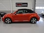 Volkswagen Beetle Cabriolet 1.2 TSI Sound Navigatie Stoelverwarming Cruise control Dealeronderhouden App connect Extra klokjes 18 inch Twister velgen Habanero Orange metallic Zeer nette staat