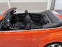 Volkswagen Beetle Cabriolet 1.2 TSI Sound Navigatie Stoelverwarming Cruise control Dealeronderhouden App connect Extra klokjes 18 inch Twister velgen Habanero Orange metallic Zeer nette staat